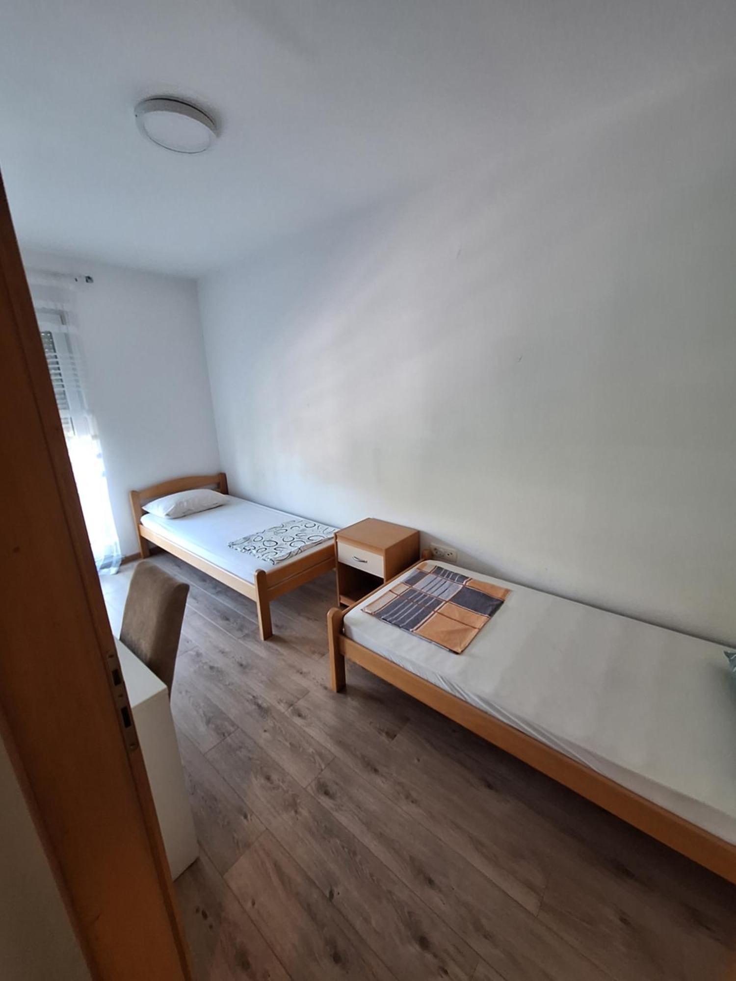 Apartment Enjoy Free Private Parking Mostar Exterior photo