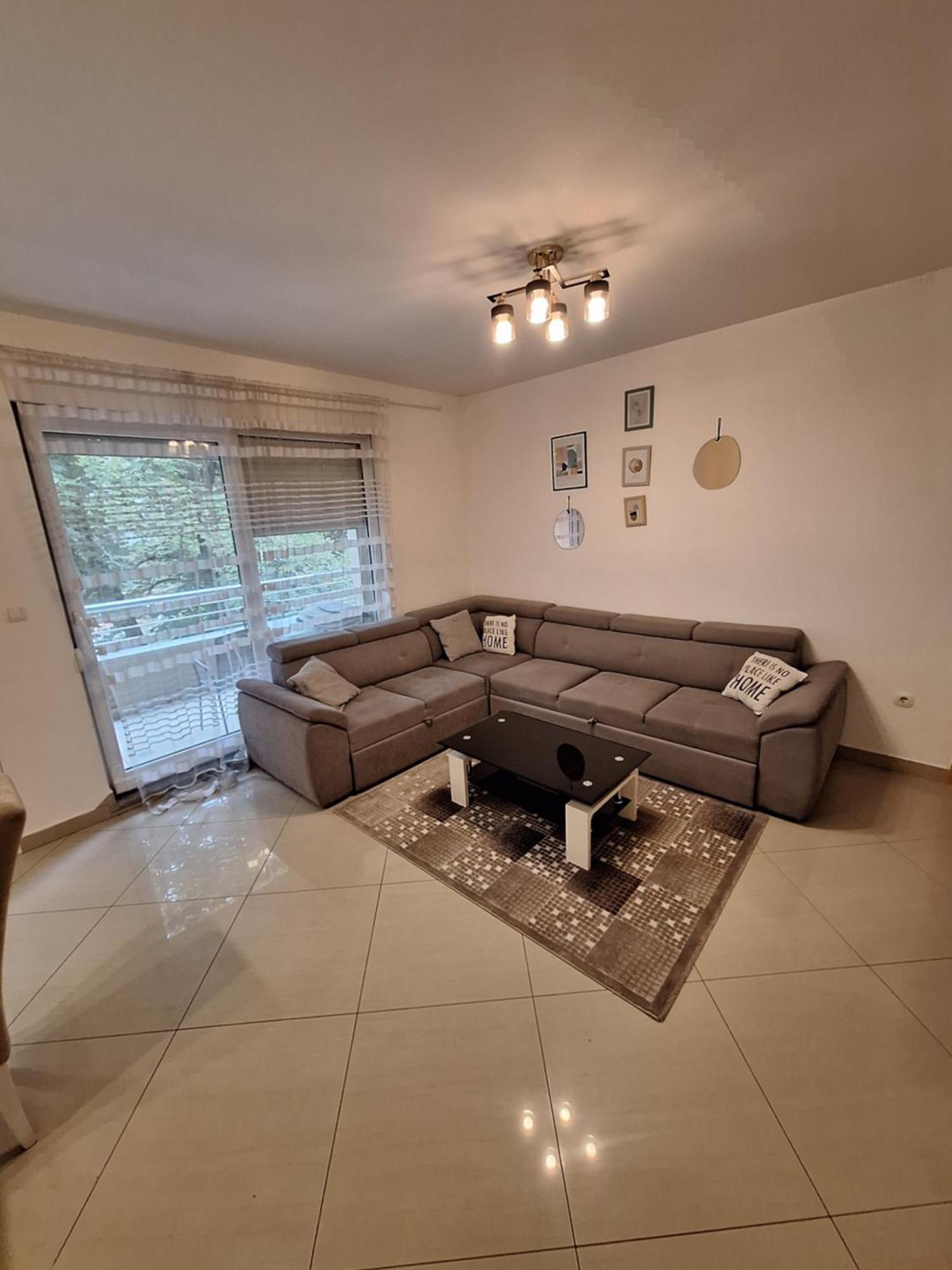 Apartment Enjoy Free Private Parking Mostar Exterior photo