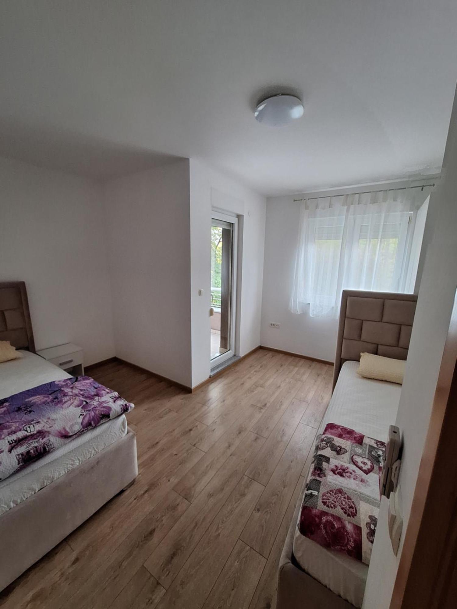 Apartment Enjoy Free Private Parking Mostar Exterior photo