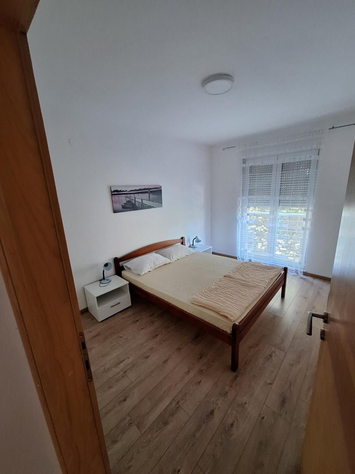 Apartment Enjoy Free Private Parking Mostar Exterior photo