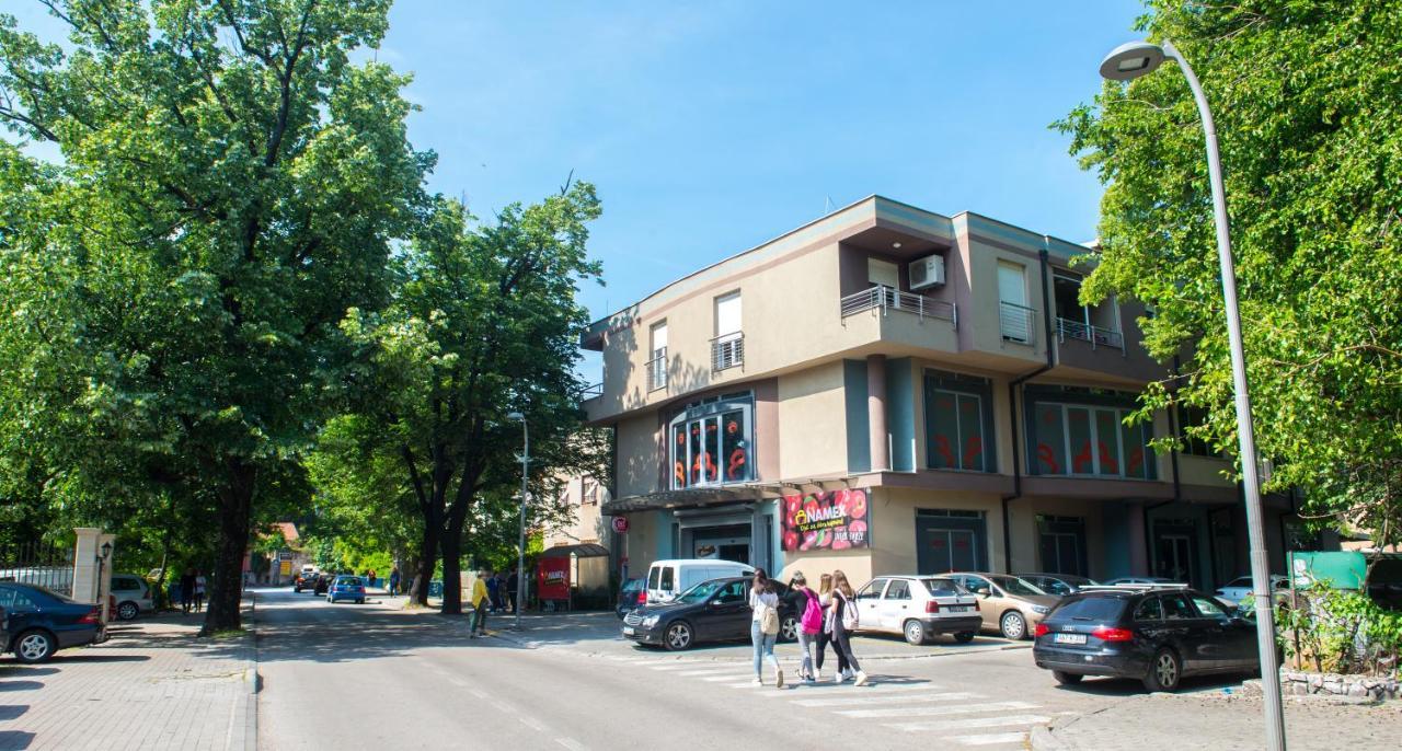 Apartment Enjoy Free Private Parking Mostar Exterior photo